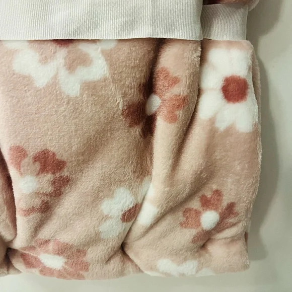 Adirondack Baby by Berkshire Baby Blanket Pinkish Brown White Floral Flowers - Picture 11 of 11